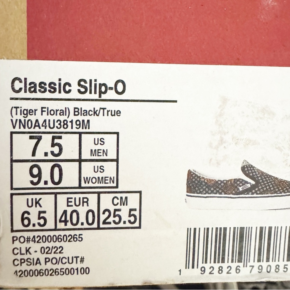 Vans Classic Slip-On Tiger Floral Black White Women Size 9 Brand New - Picture 9 of 9